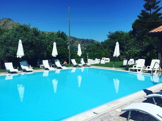 Agriturismo Valle Alcantara Villa Motta Camastra Bagian luar foto